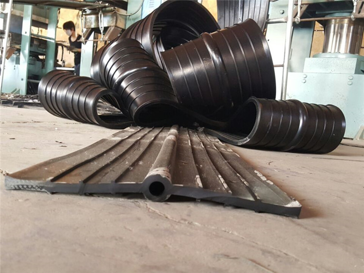 500×8橡膠止水帶.jpg 500×8橡膠止水帶.jpg